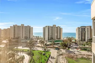 11116 Gulf Shore Dr, Naples, FL 34108 - Photo 32