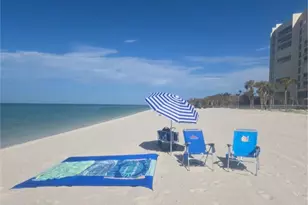 11116 Gulf Shore Dr, Naples, FL 34108 - Photo 36