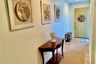 645 Squire Ct, Naples, FL 34104 - Photo 6