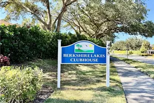 645 Squire Ct, Naples, FL 34104 - Photo 32