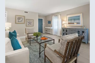 1568 Gulf Shore Blvd N #4, Naples, FL 34102 - Photo 1