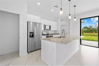 933 Gleason St, Lehigh Acres, FL 33974 - Photo 10