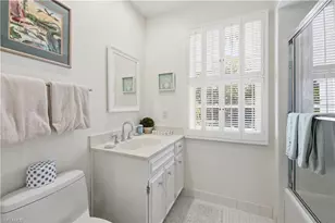 2700 Lantern Ln, Naples, FL 34102 - Photo 14