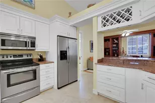 820 Bentwater Cir, Naples, FL 34108 - Photo 10