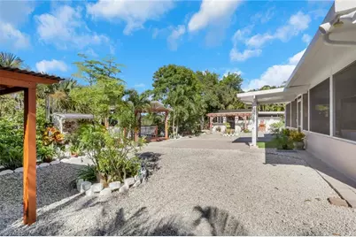 4983 18th Ct SW, Naples, FL 34116 - Photo 6