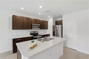 15368 Wildflower Cir, Naples, FL 34119 - Photo 14