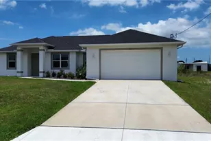1316 NE 1st Pl, Cape Coral, FL 33909 - Photo 2