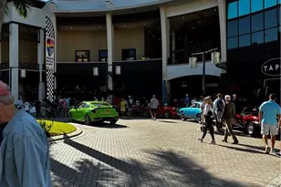 913 Carrick Bend Cir, Naples, FL 34110 - Photo 40