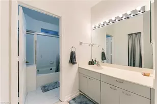 419 Emerald Bay Cir, Naples, FL 34110 - Photo 20