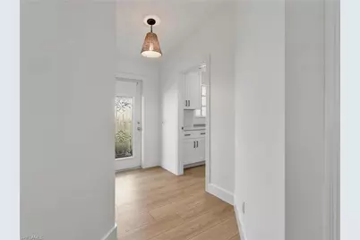 8205 Xenia Ln, Naples, FL 34114 - Photo 14