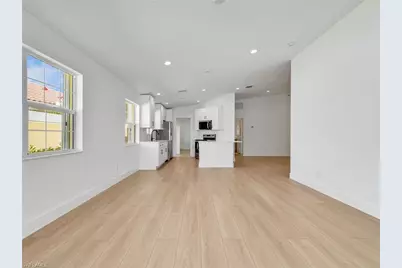 8205 Xenia Ln, Naples, FL 34114 - Photo 8