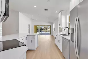 8205 Xenia Ln, Naples, FL 34114 - Photo 4