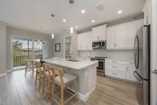 2560 Seychelles Dr, Naples, FL 34112 - Photo 10