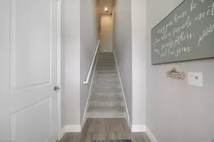 2560 Seychelles Dr, Naples, FL 34112 - Photo 2