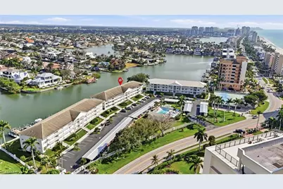 10684 Gulf Shore Dr #106B, Naples, FL 34108 - Photo 6