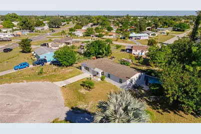 204 Alabama Ct, Lehigh Acres, FL 33936 - Photo 18