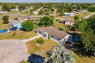 204 Alabama Ct, Lehigh Acres, FL 33936 - Photo 18