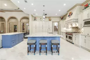 683 Hickory Rd, Naples, FL 34108 - Photo 8