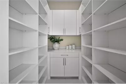 1045 Morningside Dr, Naples, FL 34103 - Photo 8