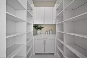 1045 Morningside Dr, Naples, FL 34103 - Photo 8