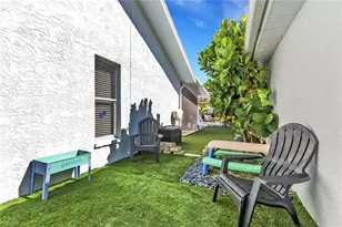 1151 Jardin Dr, Naples, FL 34104 - Photo 36