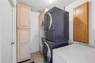 9 NE 20th Ct, Cape Coral, FL 33909 - Photo 24