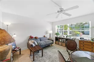 975 9th Ave S, Naples, FL 34102 - Photo 2