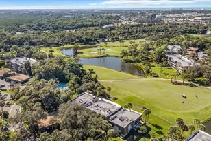 104 Clubhouse Dr, Naples, FL 34105 - Photo 8