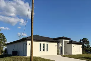 713 Da Vinci Ave S, Lehigh Acres, FL 33974 - Photo 4