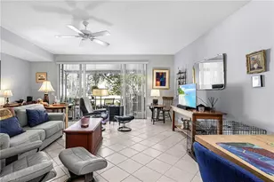 5733 Cove Cir, Naples, FL 34119 - Photo 12