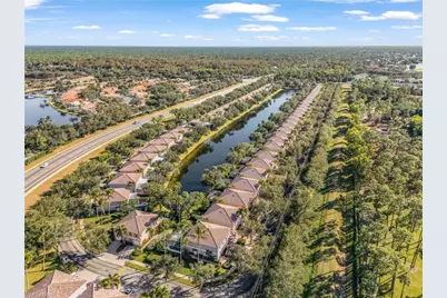 5733 Cove Cir, Naples, FL 34119 - Photo 32