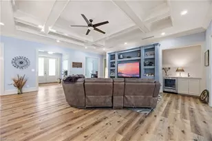 4885 Tamarind Ridge Dr, Naples, FL 34119 - Photo 4