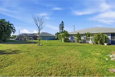 2108 NE 1st St, Cape Coral, FL 33909 - Photo 28