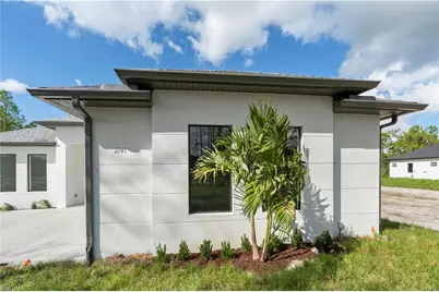 3587 18th Ave SE, Naples, FL 34117 - Photo 4