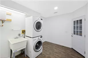 825 93rd Ave N, Naples, FL 34108 - Photo 38