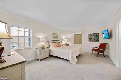 3070 Gulf Shore Blvd N #103, Naples, FL 34103 - Photo 18