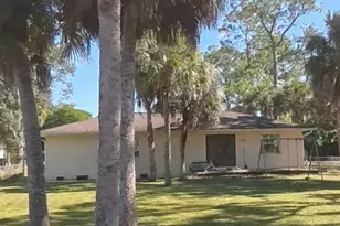 231 14th St NE, Naples, FL 34120 - Photo 4