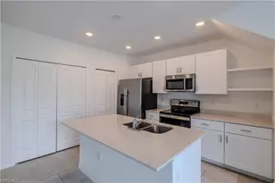 14310 Oviedo Pl, Fort Myers, FL 33905 - Photo 2