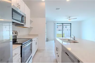 14310 Oviedo Pl, Fort Myers, FL 33905 - Photo 8