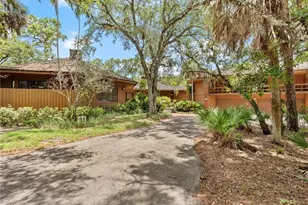 3720 Gail Blvd, Naples, FL 34104 - Photo 10