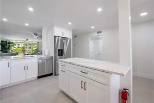 11118 Gulfshore, Naples, FL 34108 - Photo 12