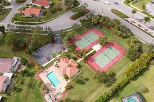 335 Pindo Palm Dr, Naples, FL 34104 - Photo 32