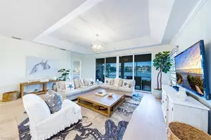 7128 Lemuria Cir, Naples, FL 34109 - Photo 4