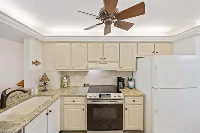 260 Seaview Ct #604, Marco Island, FL 34145 - Photo 10