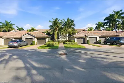 9844 Venezia Cir #714, Naples, FL 34113 - Photo 2