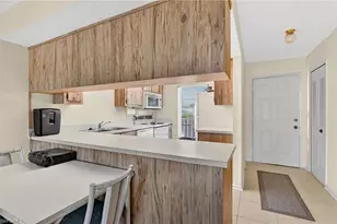16031 Dublin Cir, Fort Myers, FL 33908 - Photo 4
