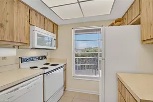 16031 Dublin Cir, Fort Myers, FL 33908 - Photo 6