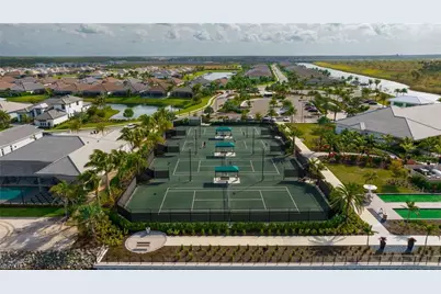 12381 Canal Grande Dr, Fort Myers, FL 33913 - Photo 32