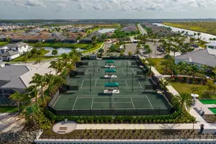 12381 Canal Grande Dr, Fort Myers, FL 33913 - Photo 32