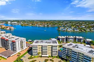 3420 Gulf Shore Blvd N, Naples, FL 34103 - Photo 2